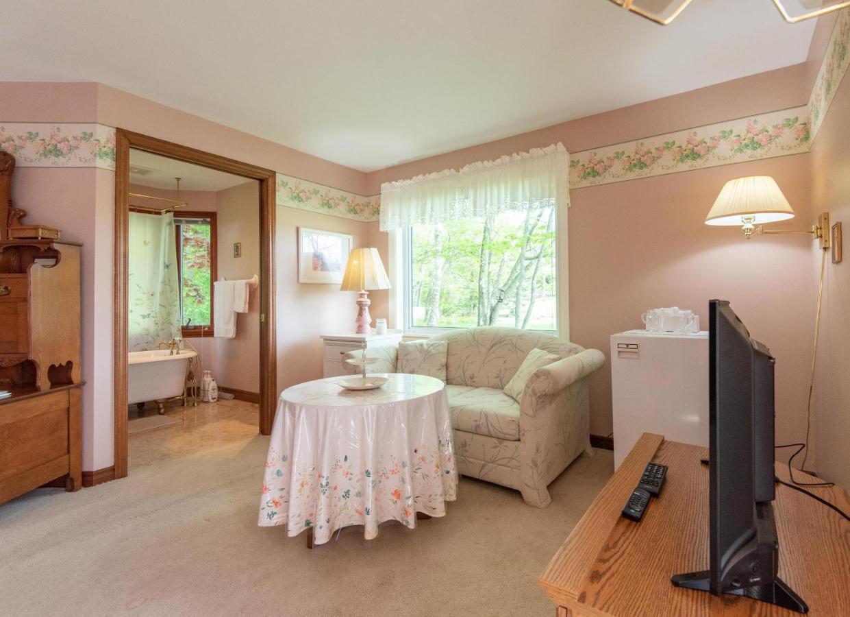 Chez Nous Bed & Breakfast Cornwall Bagian luar foto