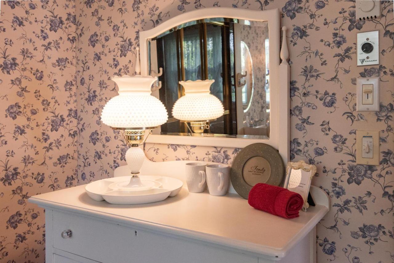 Chez Nous Bed & Breakfast Cornwall Bagian luar foto