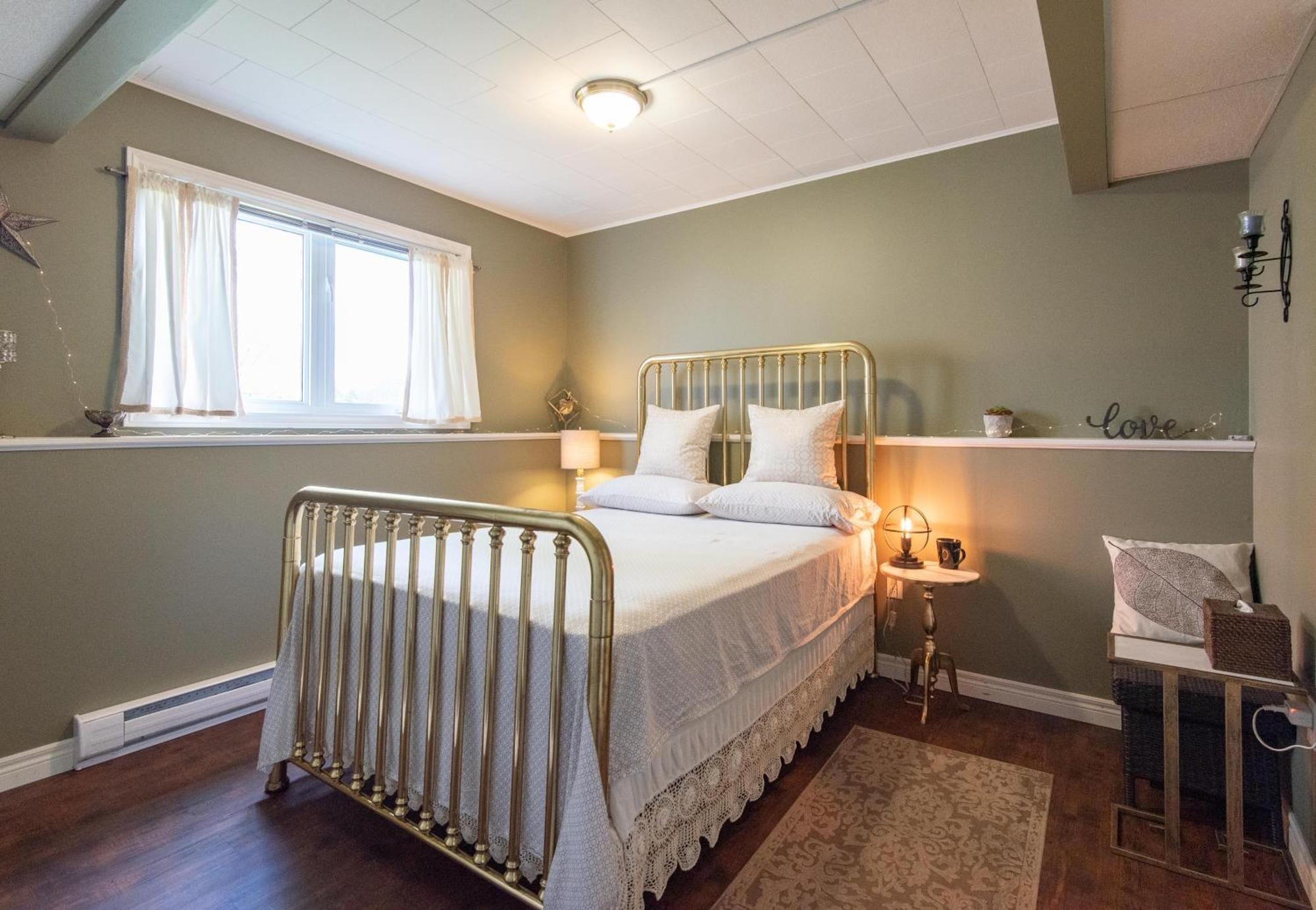 Chez Nous Bed & Breakfast Cornwall Bagian luar foto